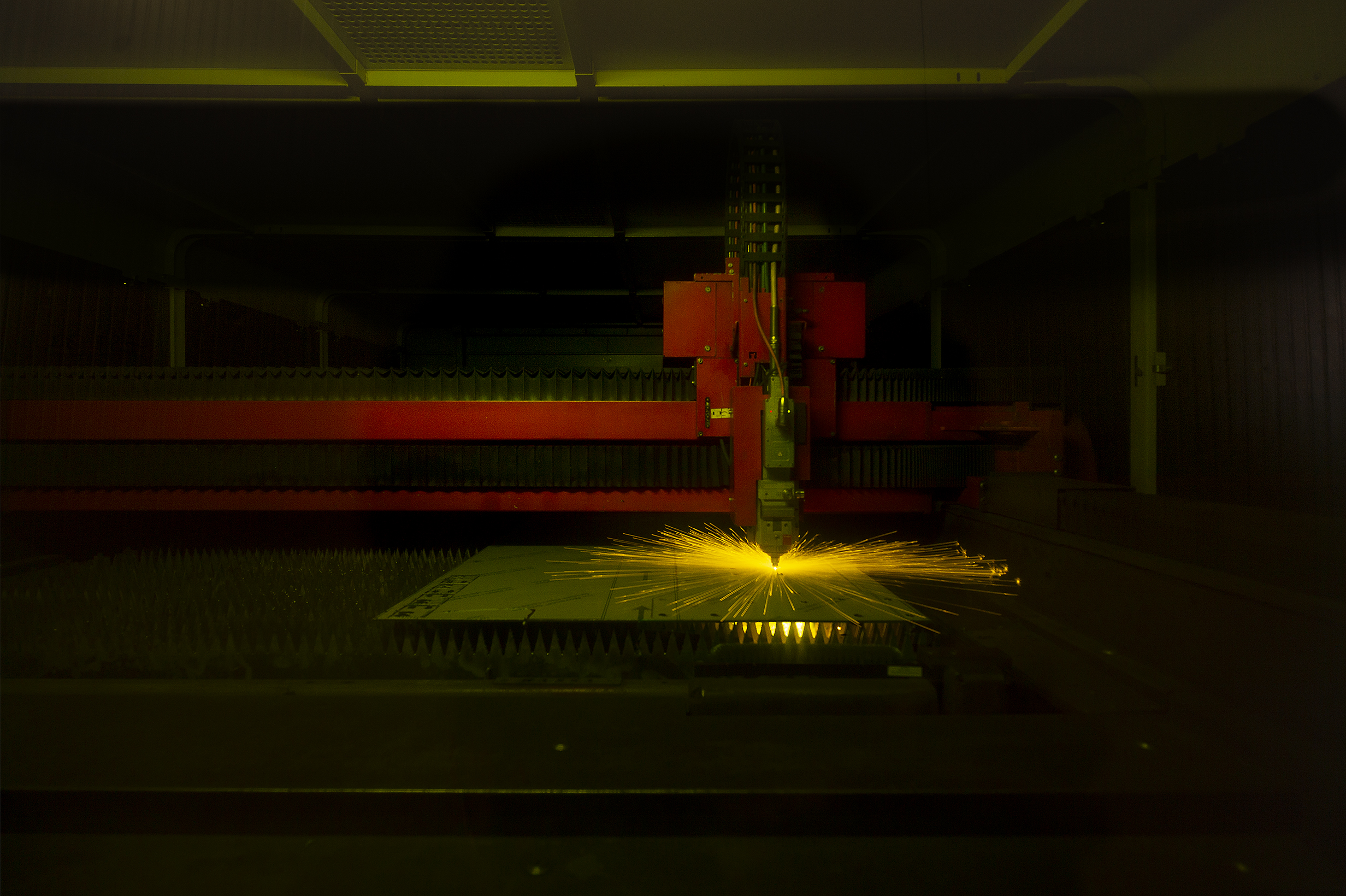 taglio laser funzionamento del macchinario